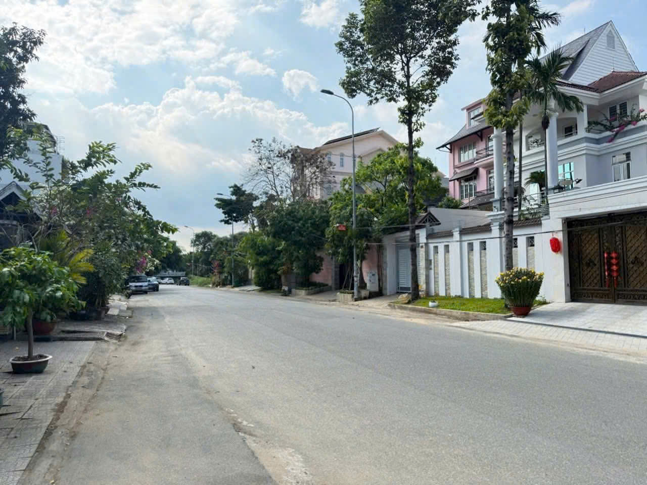 🌿 CHỦ NHÀ KẸT TIỀN BÁN GẤP LÔ ĐẤT BIỆT THỰ RẺ NHẤT THẢO ĐIỀN –Q2 HCM . MT ĐƯỜNG 20M