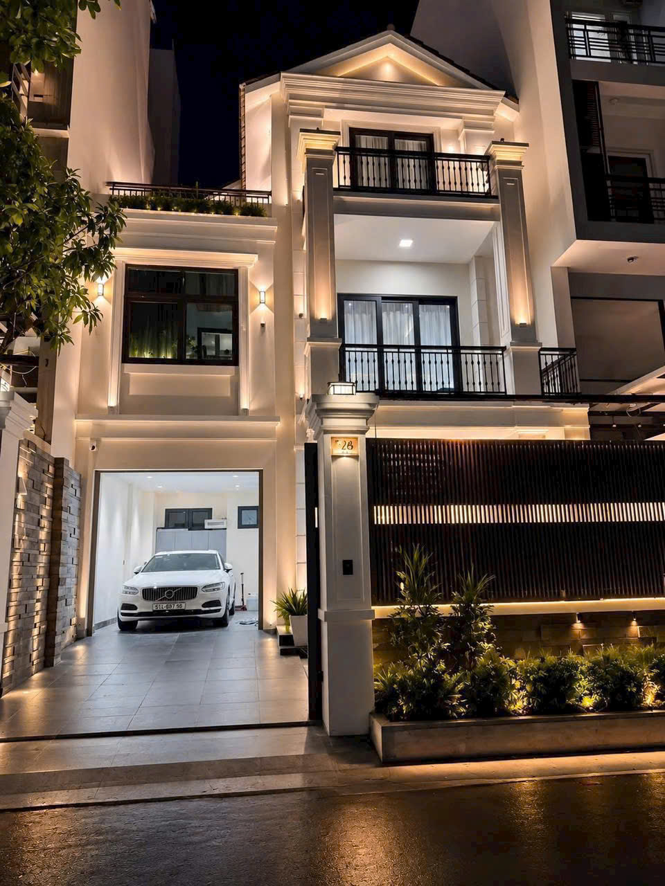Biệt thự đẹp, full nội thất cao cấp, đường 64 thảo điền quận 2.